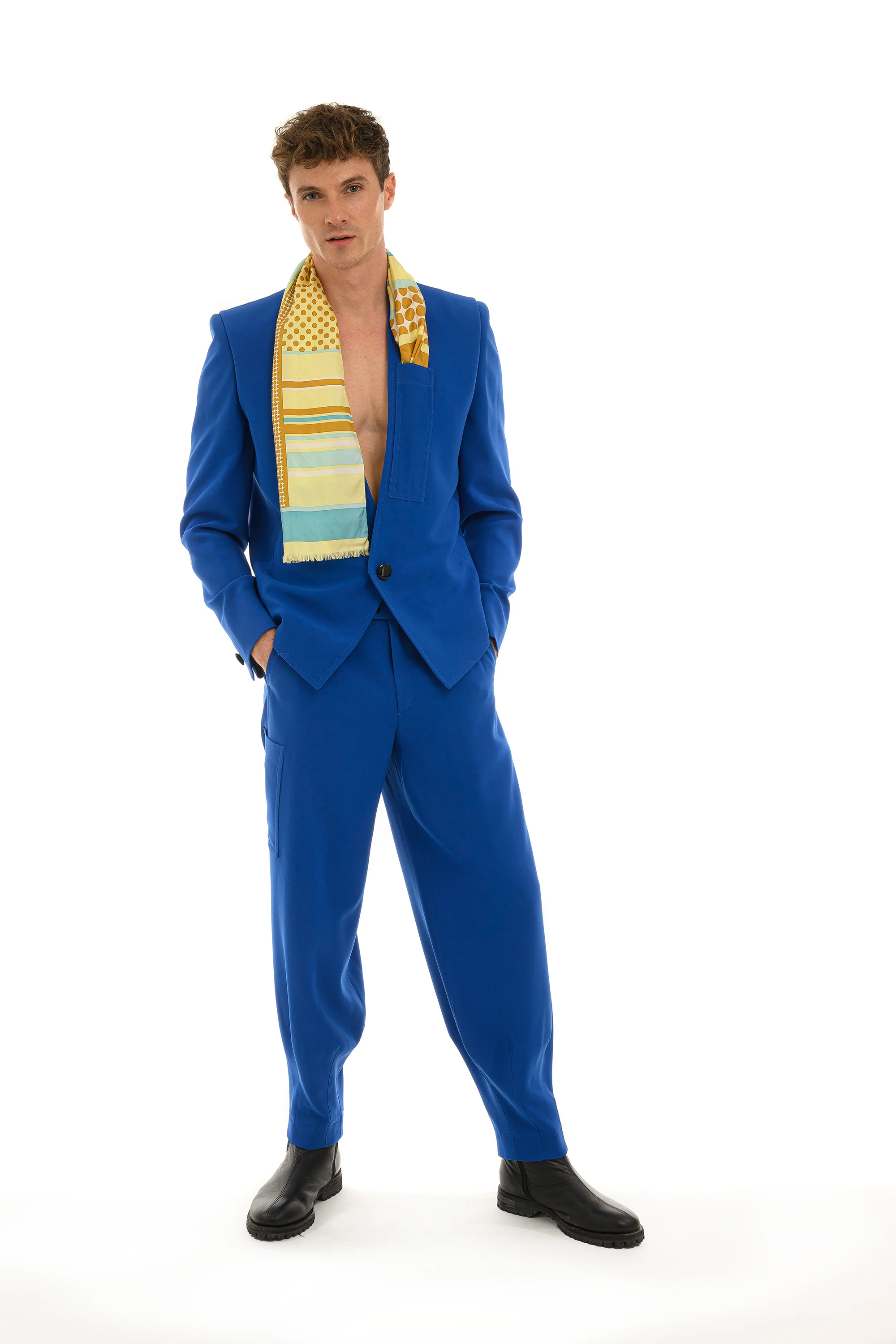 Inattendu Suit
