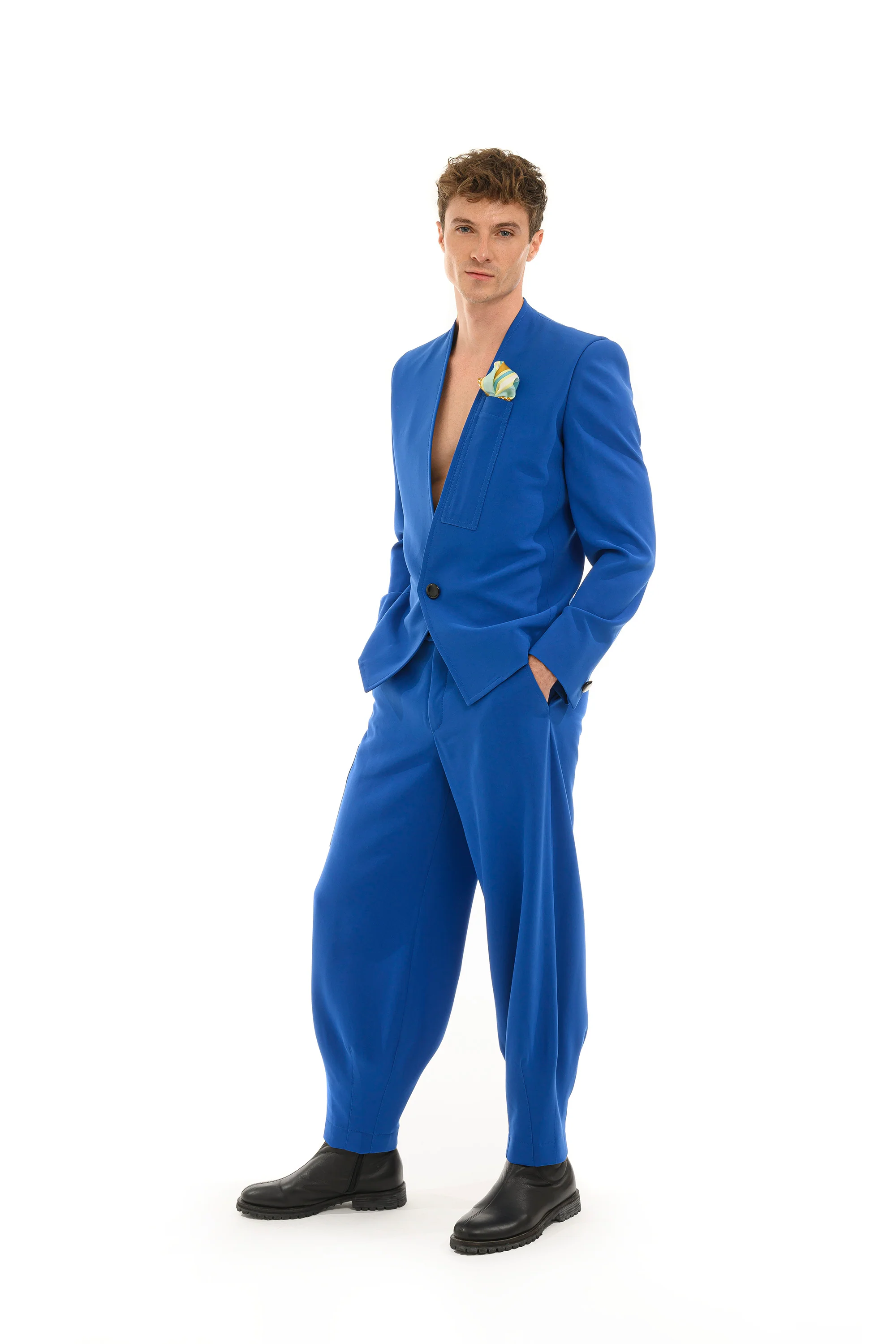 Inattendu Suit - Image 3