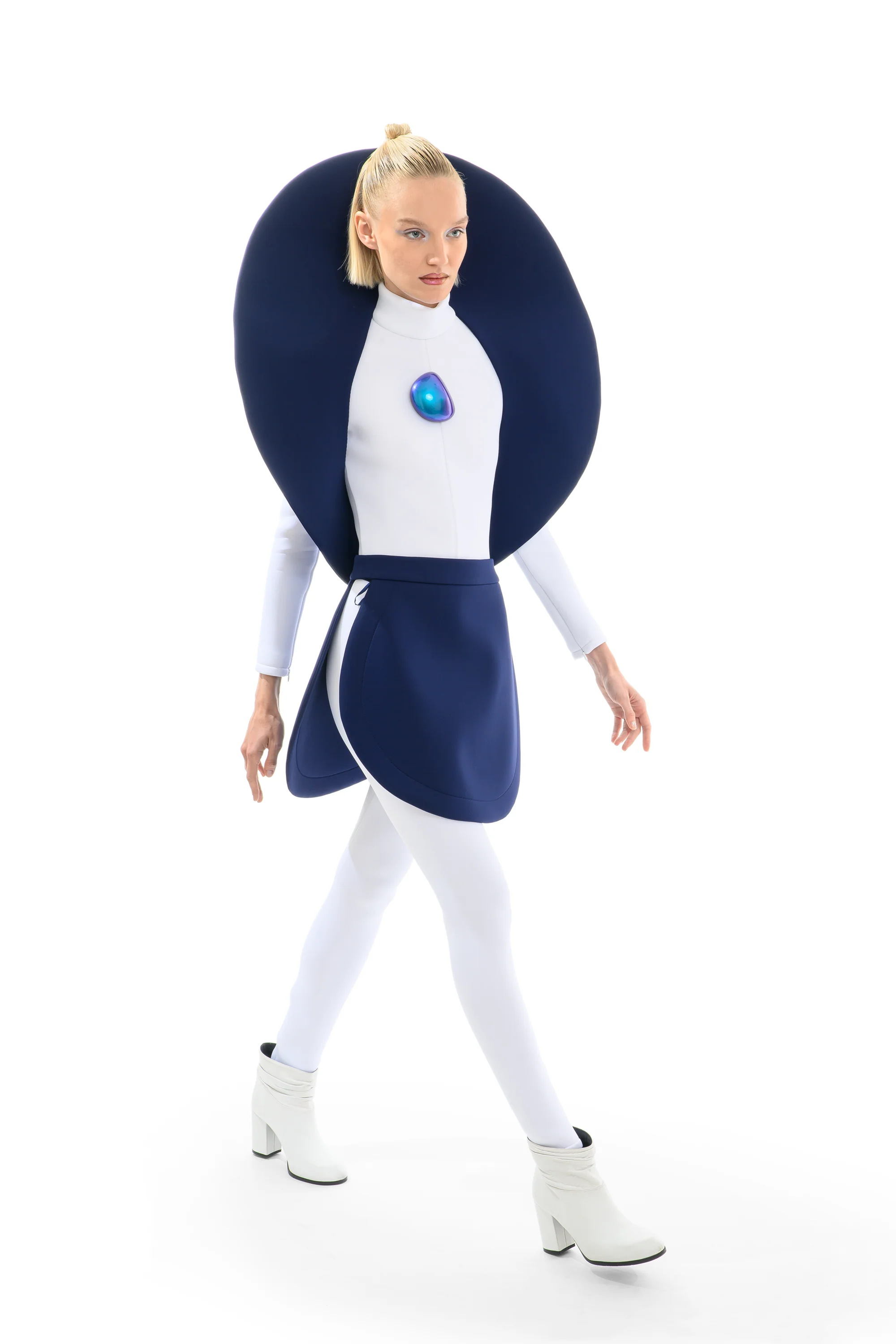 Look 17 - Image 4