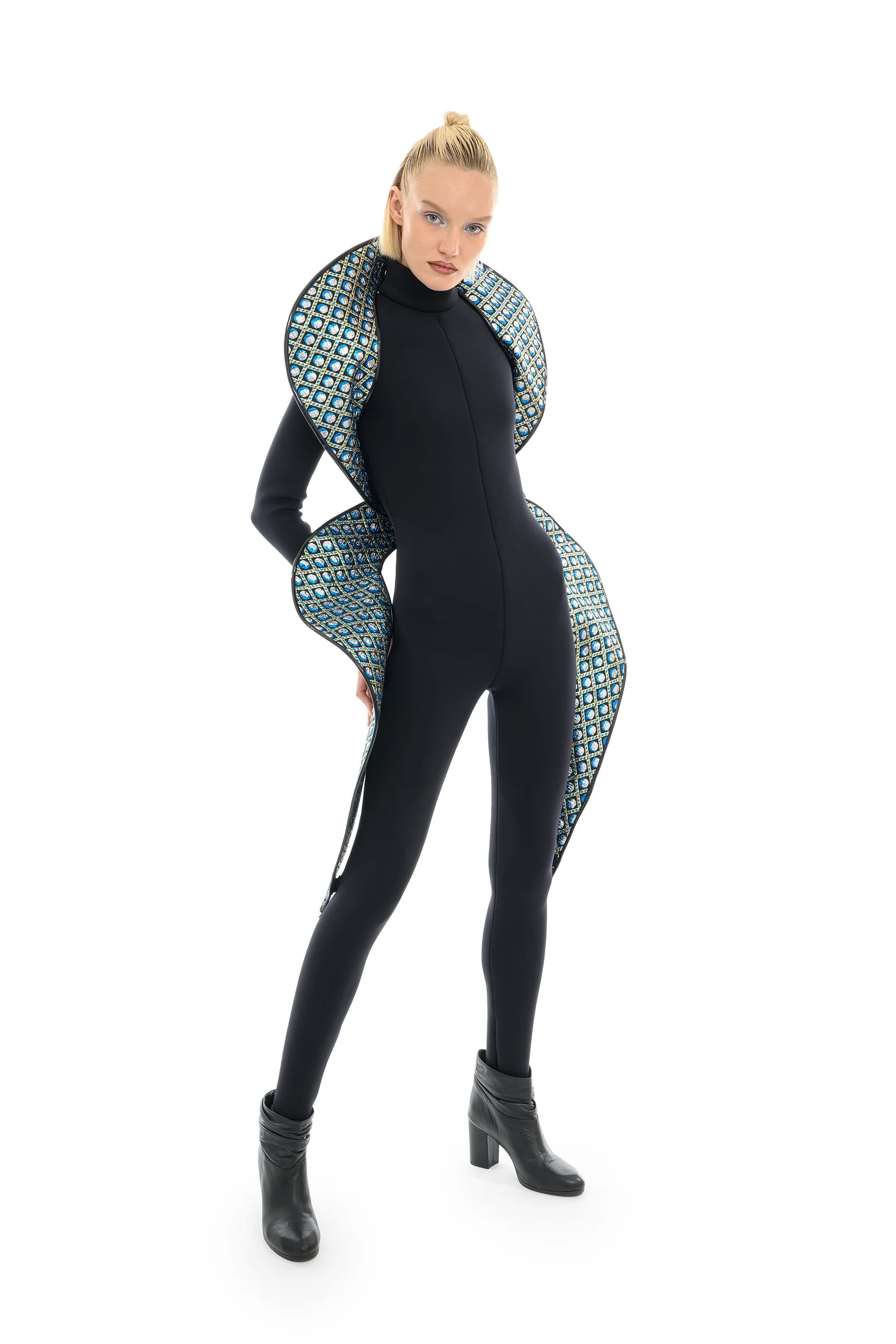 Look 3