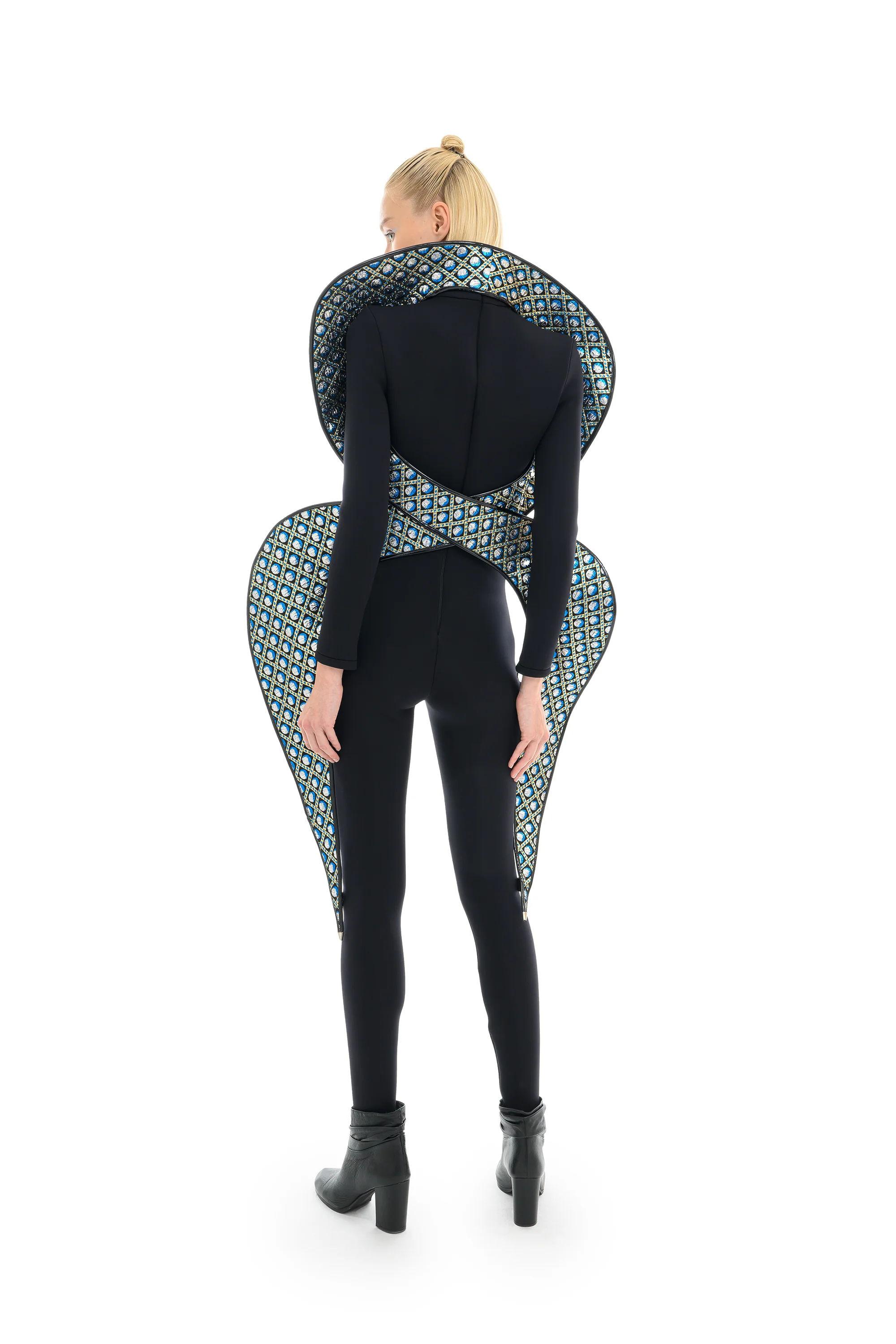 Look 3 - Image 3